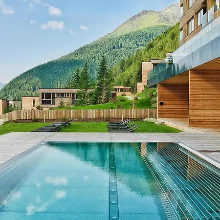 Gradonna Chalet - Otr08003-tyd